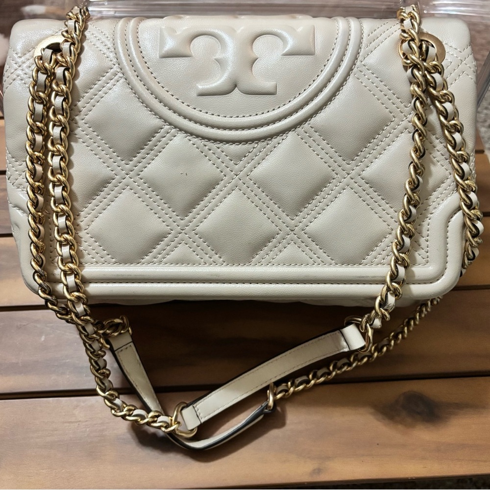 Tory Burch Cream Quilted Shoulder/Crossbody Bag with Gold Chain